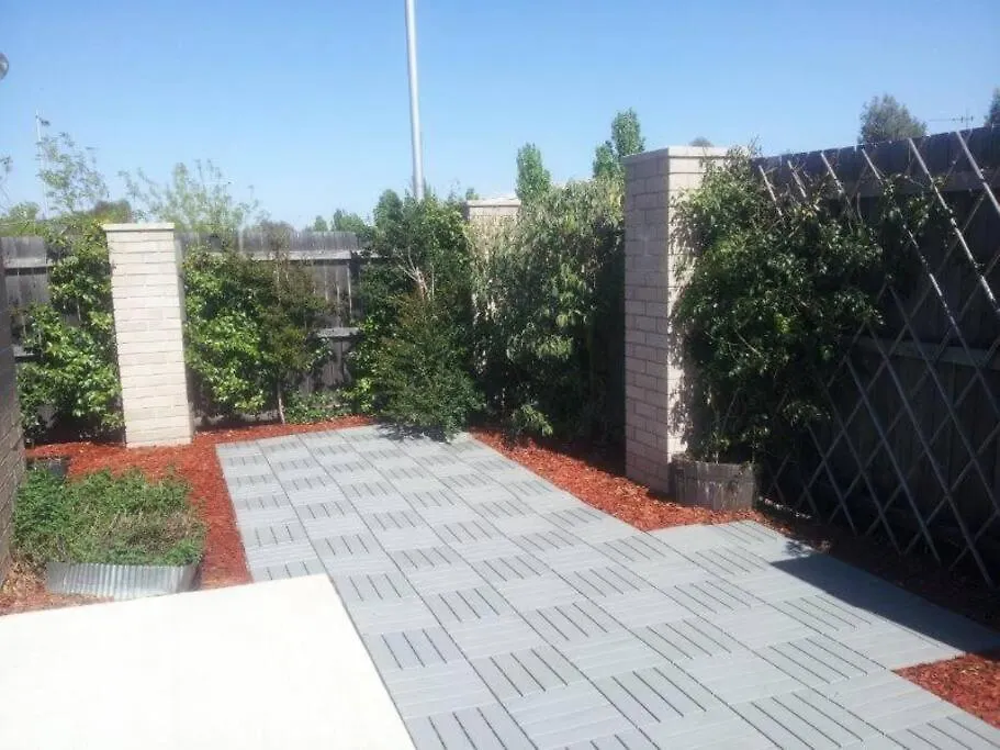 Entire 2Br Sunny House @Franklin, Canberra 0*,